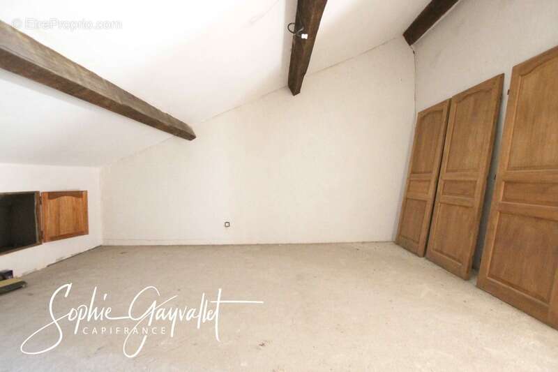 Maison à SAINT-MARTIN-DE-CRAU