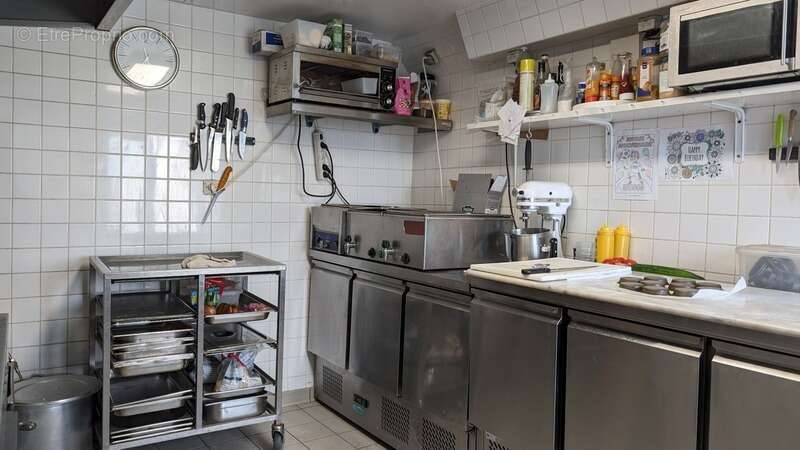 Commerce à LA SAUVAGERE