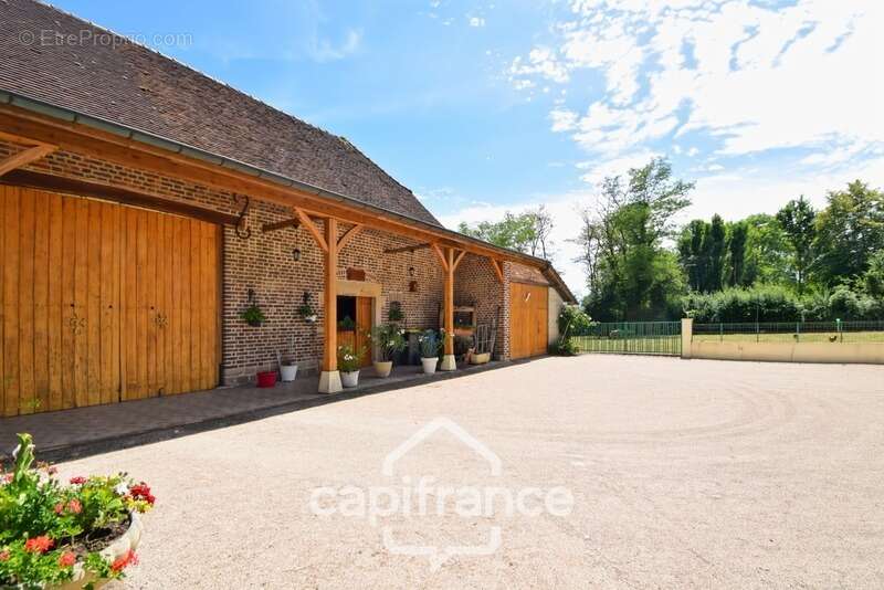Maison à SAINT-GERMAIN-DU-BOIS
