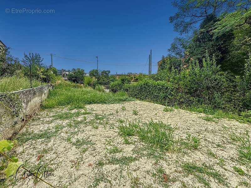 Terrain à LABASTIDE-D&#039;ANJOU