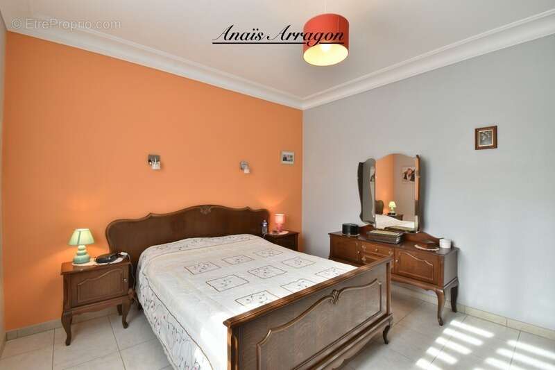 Maison à SAINTE-LIVRADE-SUR-LOT