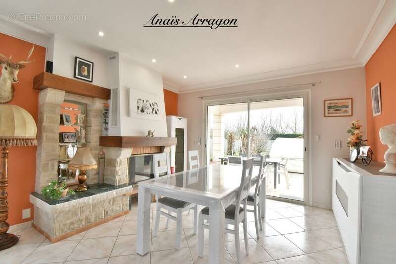 Maison à SAINTE-LIVRADE-SUR-LOT