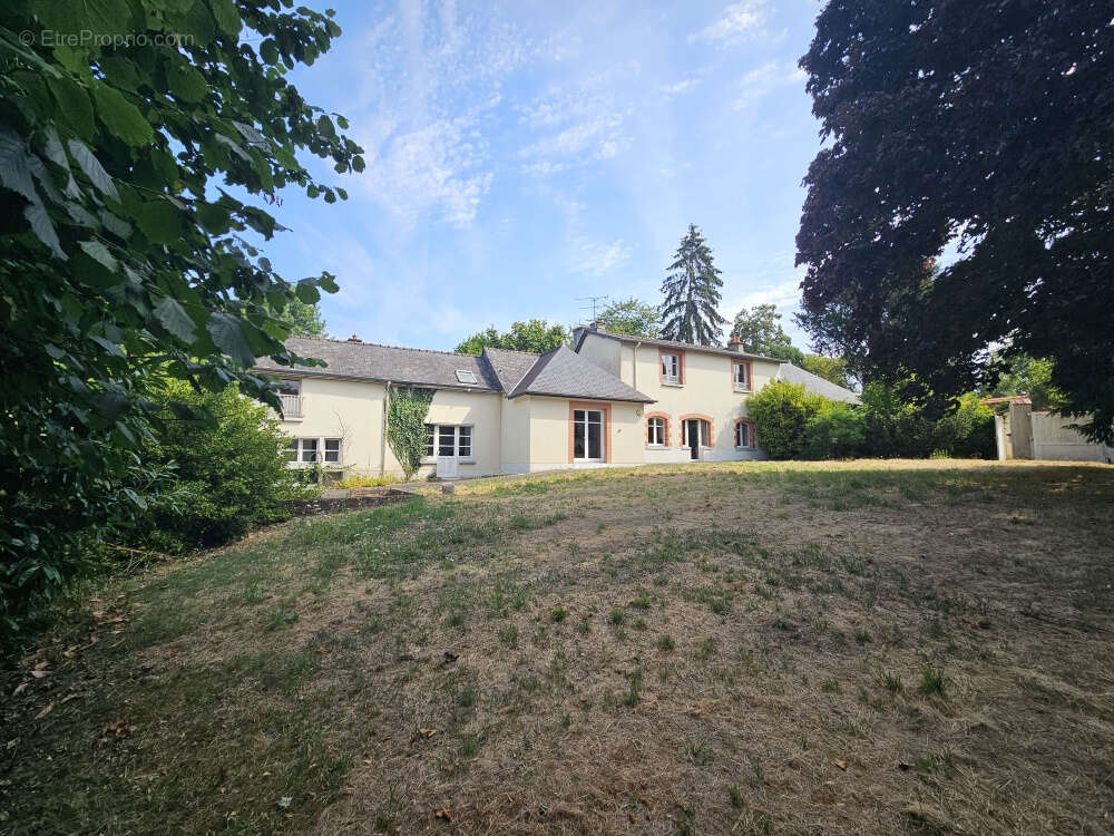 Maison à VERN-SUR-SEICHE