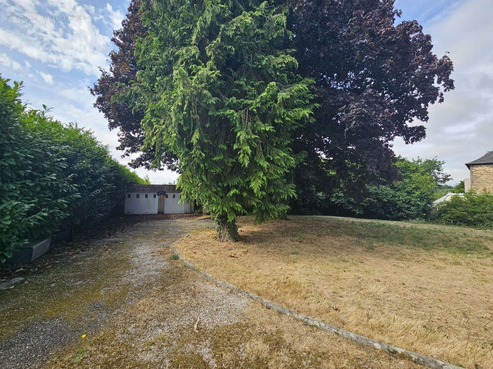 Maison à VERN-SUR-SEICHE