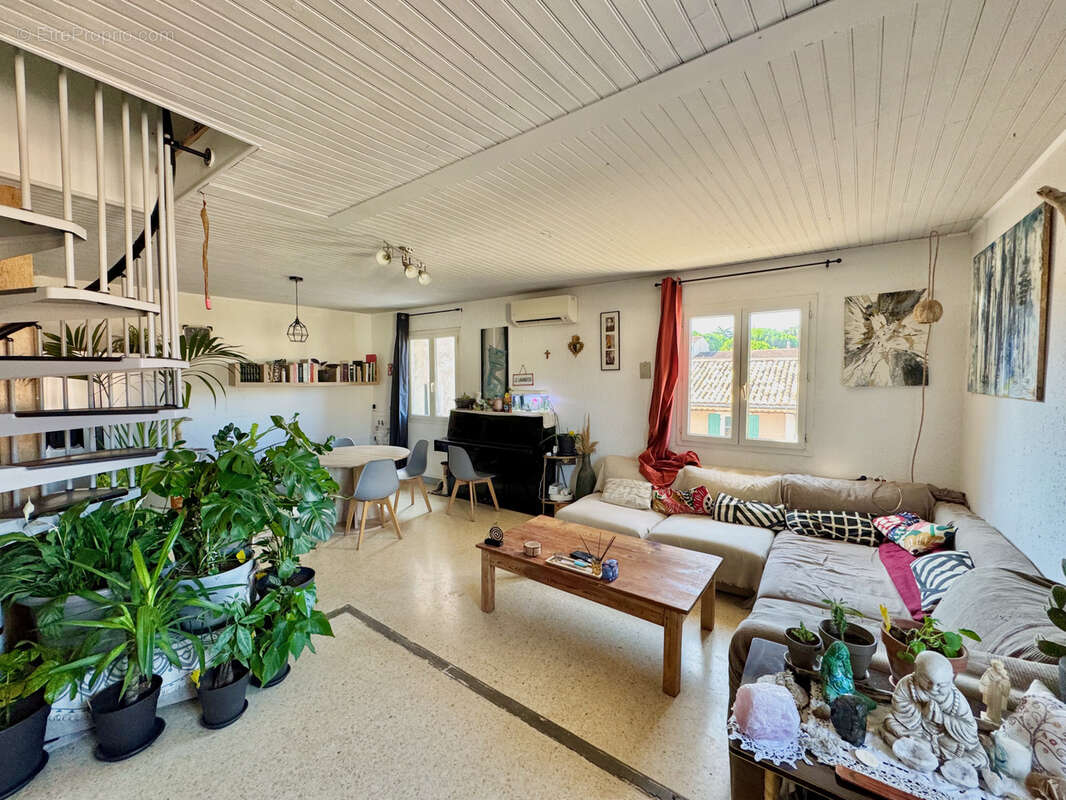 Appartement à VAISON-LA-ROMAINE