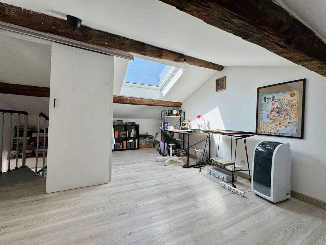 Appartement à VAISON-LA-ROMAINE