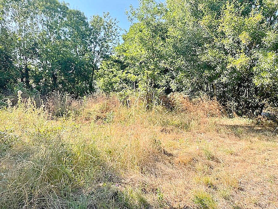 Terrain à FERRIERES