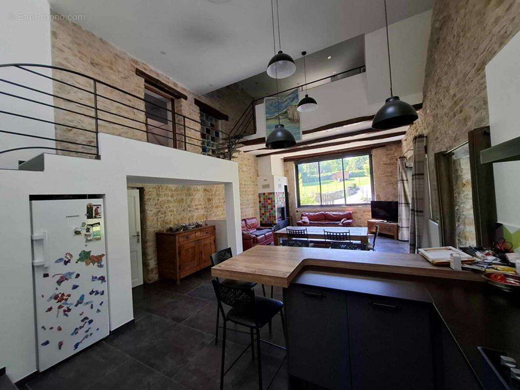 Maison à BOHAS-MEYRIAT-RIGNAT