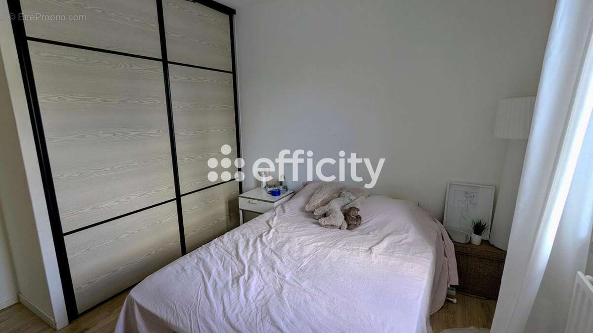 Maison à SAINT-YRIEIX-SUR-CHARENTE