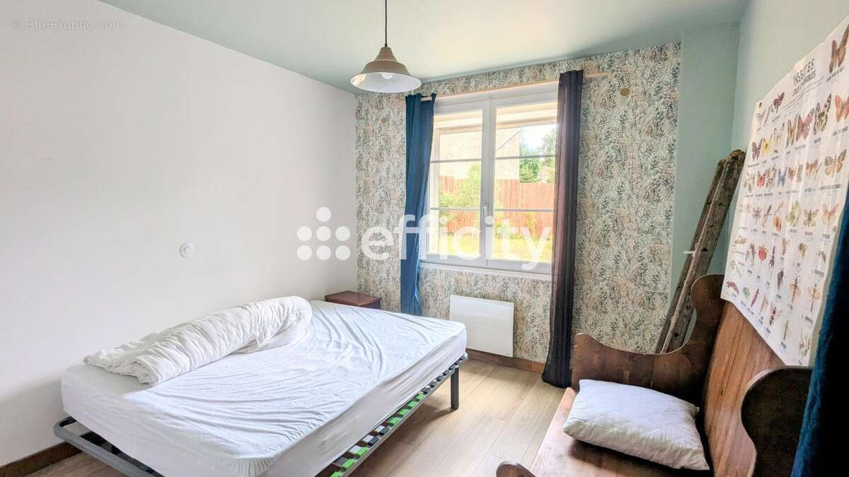 Maison à CHENAC-SAINT-SEURIN-D&#039;UZET