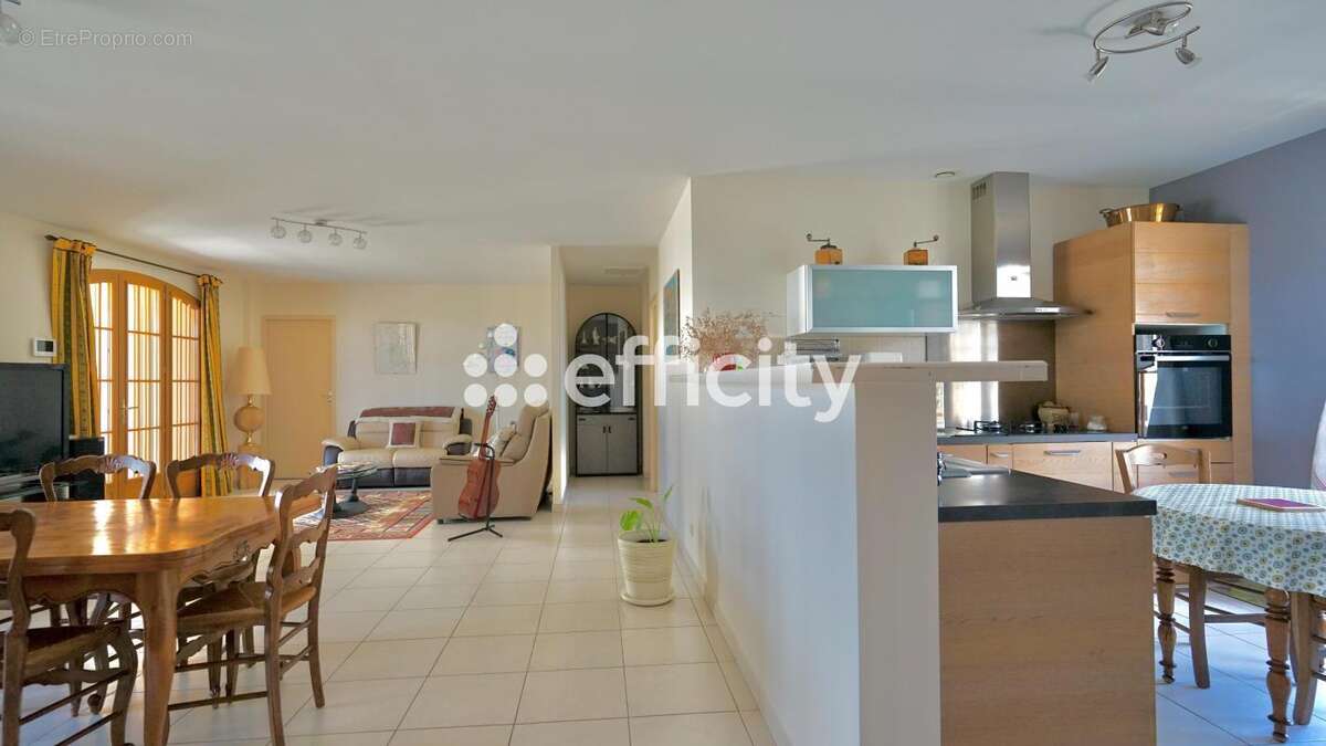 Maison à AIGUES-MORTES