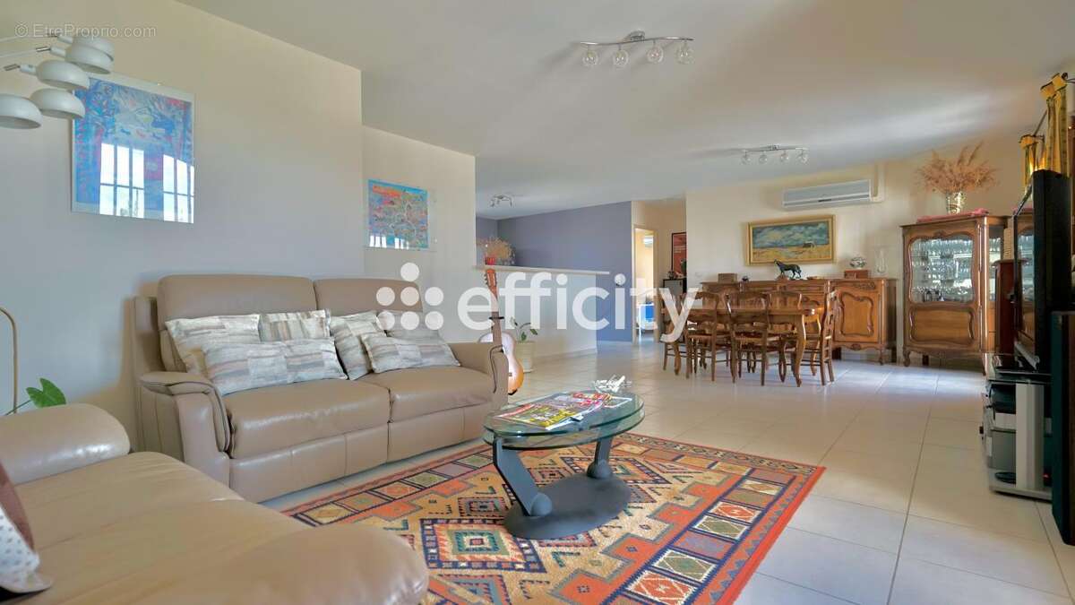 Maison à AIGUES-MORTES