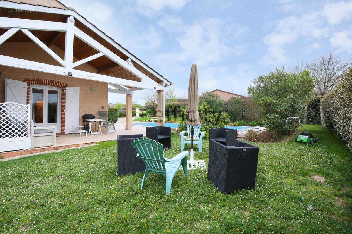 Maison à SAINTE-FOY-D&#039;AIGREFEUILLE