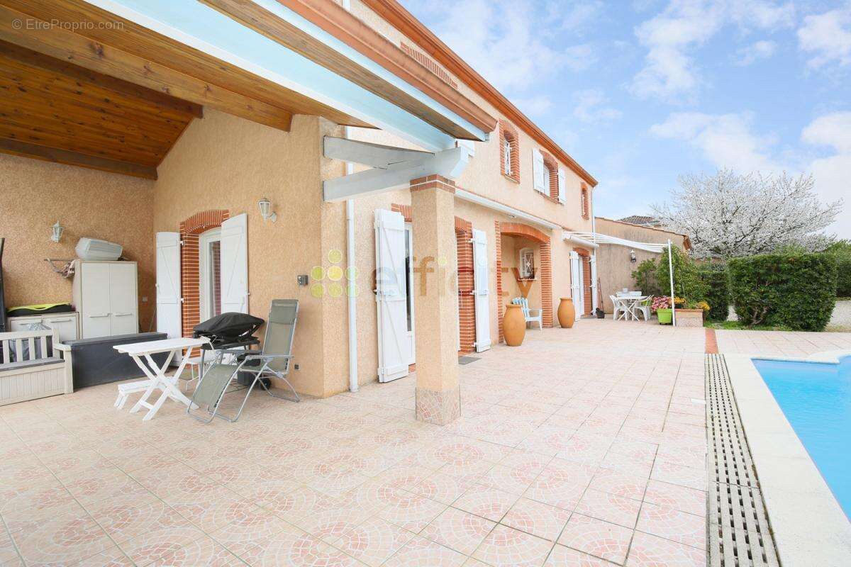 Maison à SAINTE-FOY-D&#039;AIGREFEUILLE