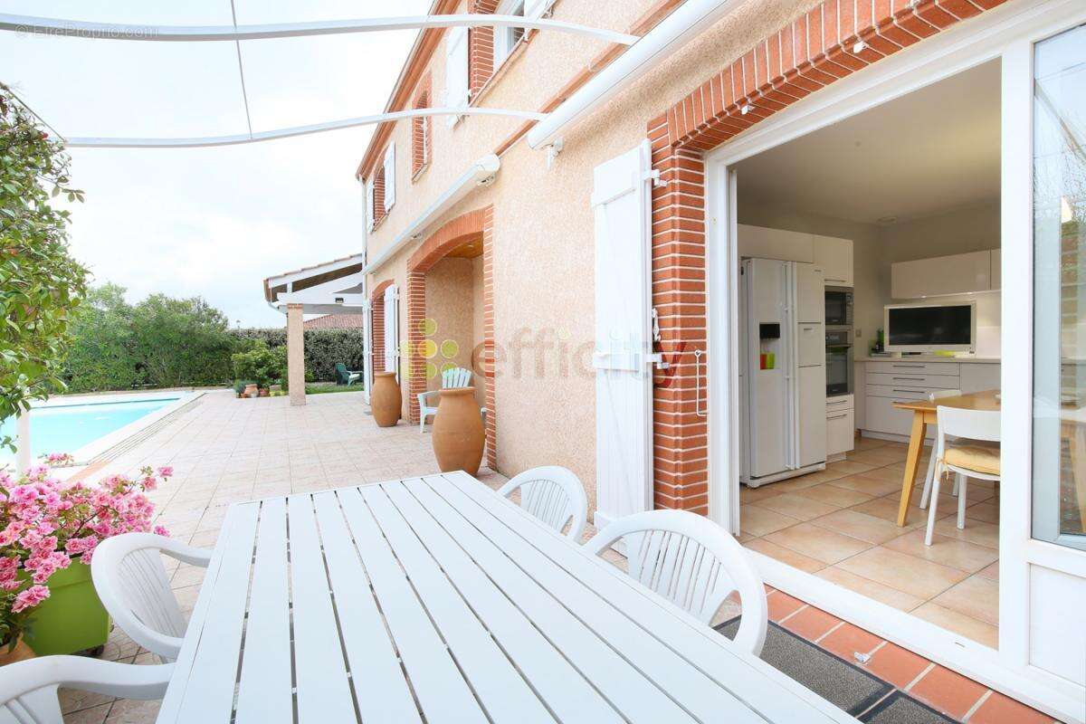 Maison à SAINTE-FOY-D&#039;AIGREFEUILLE