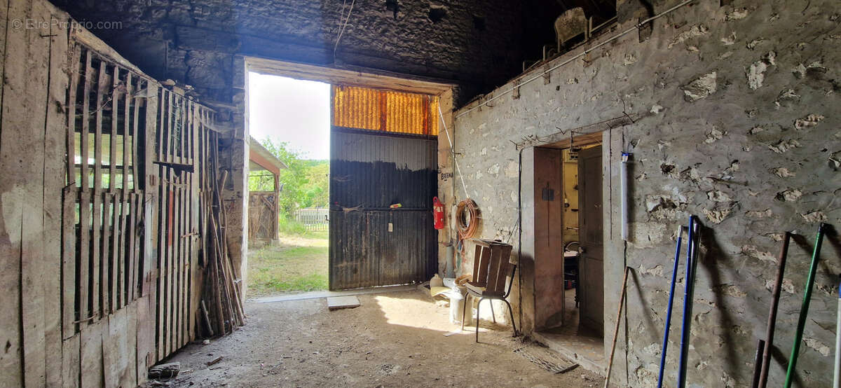 Maison à CHAMPIGNY-SUR-VEUDE