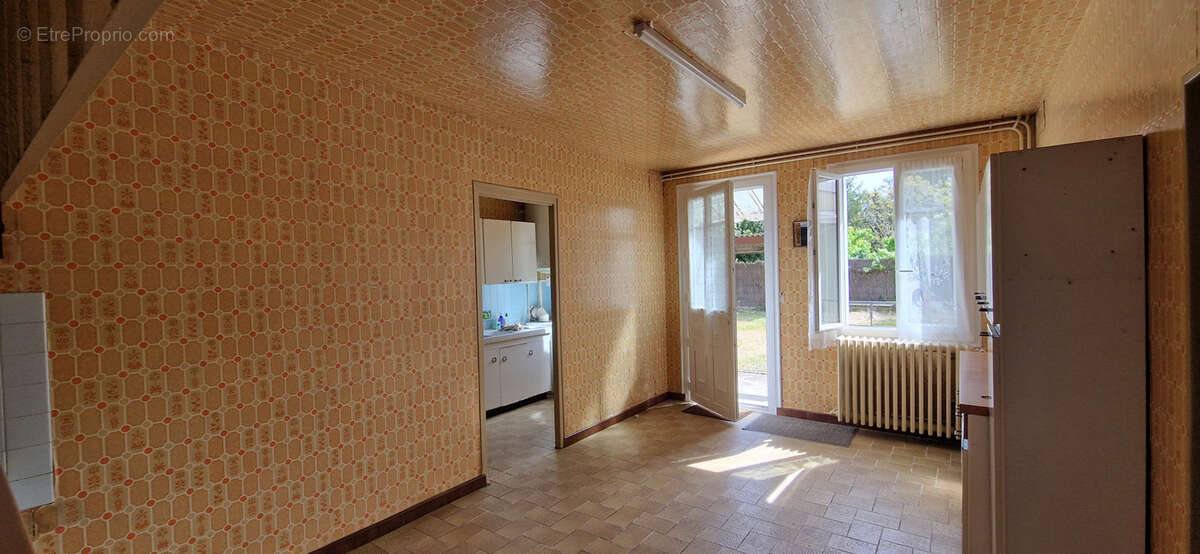 Maison à CHAMPIGNY-SUR-VEUDE