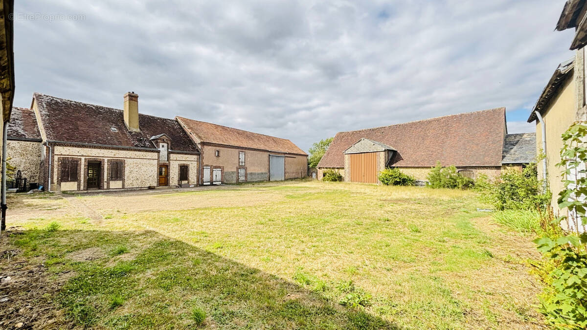 Maison à ILLIERS-COMBRAY