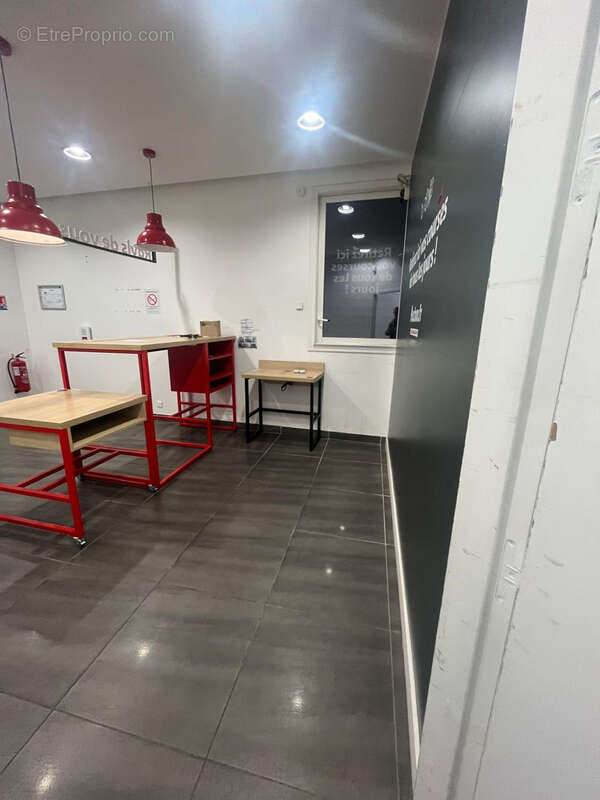 Commerce à MARSEILLE-5E