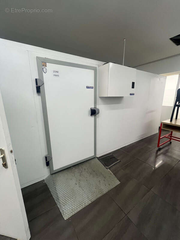 Commerce à MARSEILLE-5E