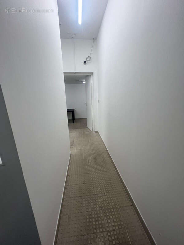 Commerce à MARSEILLE-5E