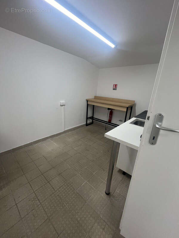 Commerce à MARSEILLE-5E