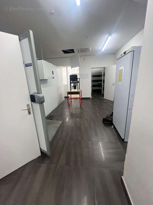 Commerce à MARSEILLE-5E