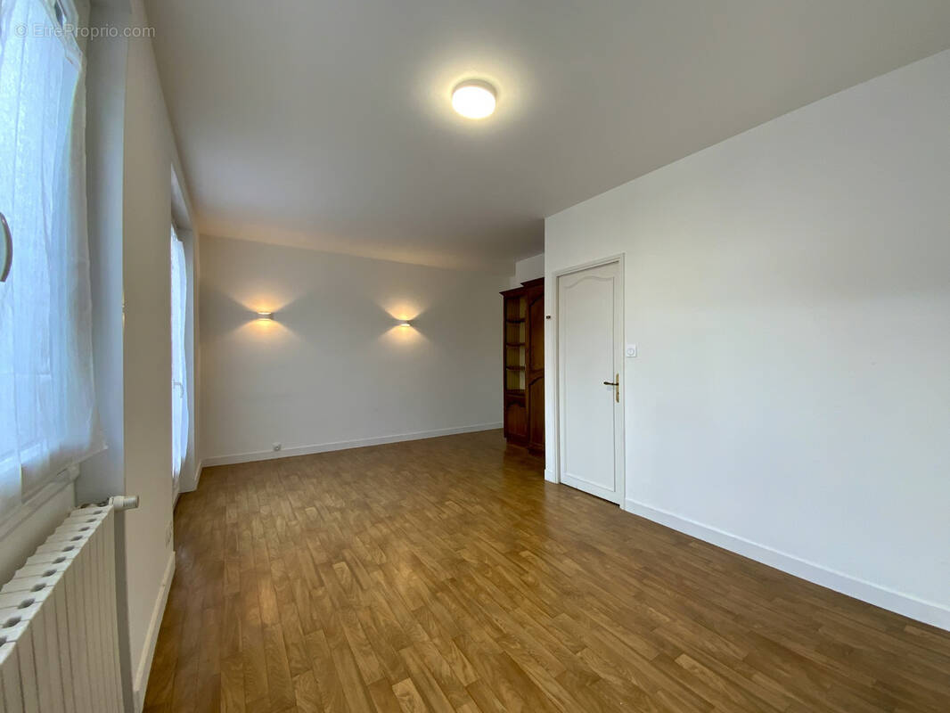 Appartement à SAINTES