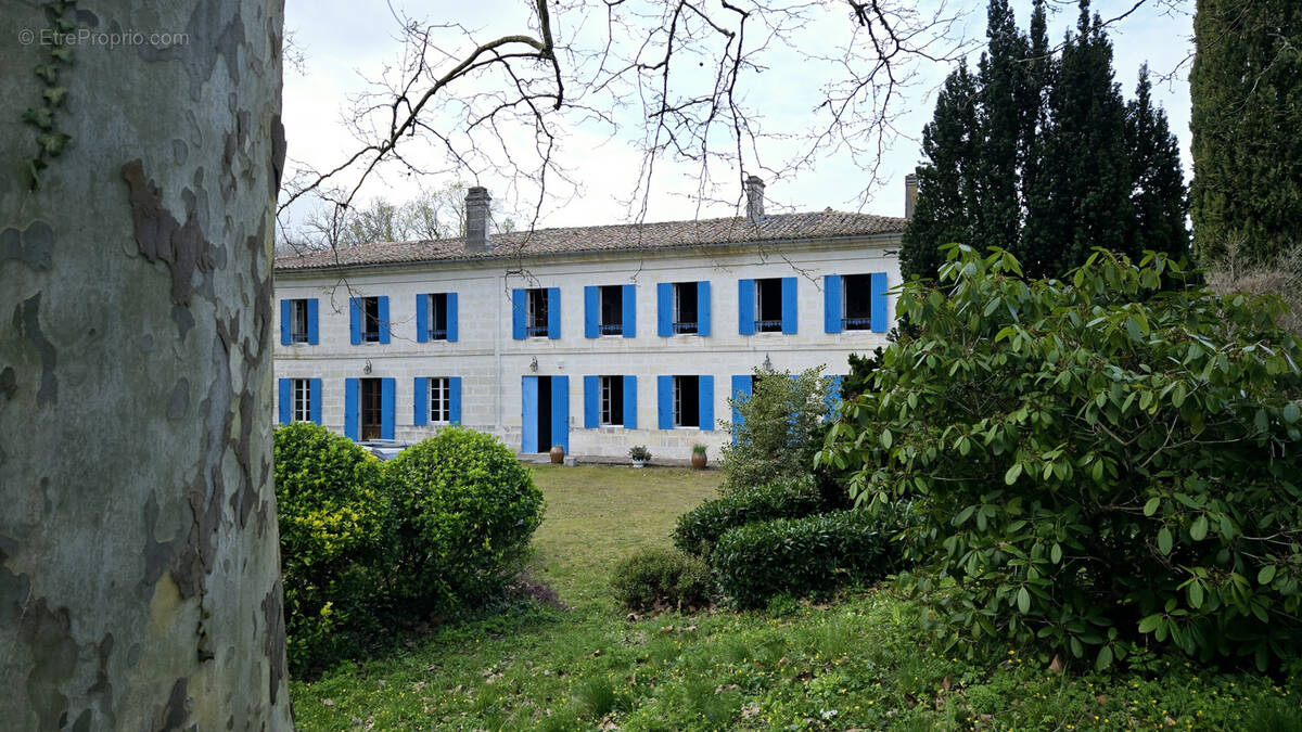 Maison à SAINT-PIERRE-DU-PALAIS