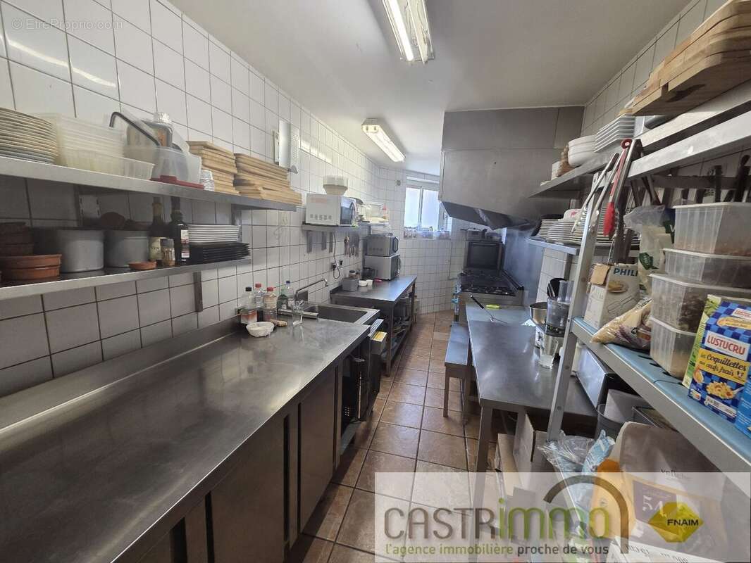 Commerce à RESTINCLIERES