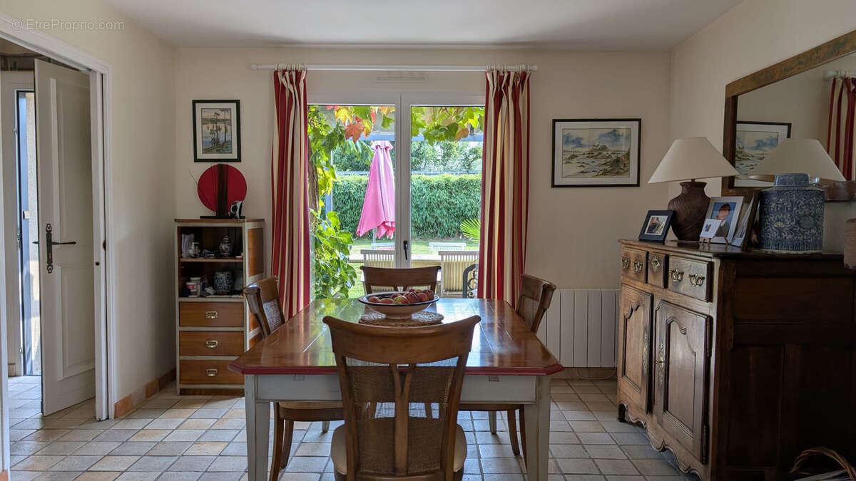 Maison à LE MINIHIC-SUR-RANCE