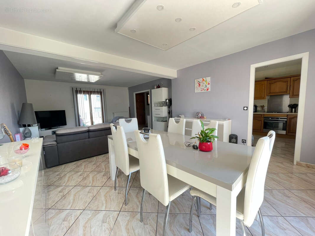 Maison à TREMBLAY-EN-FRANCE