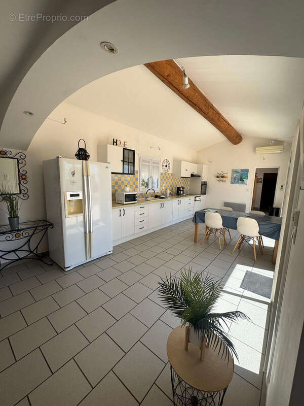 Maison à SAINTE-CECILE-LES-VIGNES