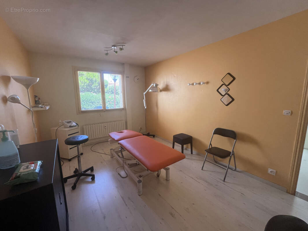 Commerce à LA SEYNE-SUR-MER