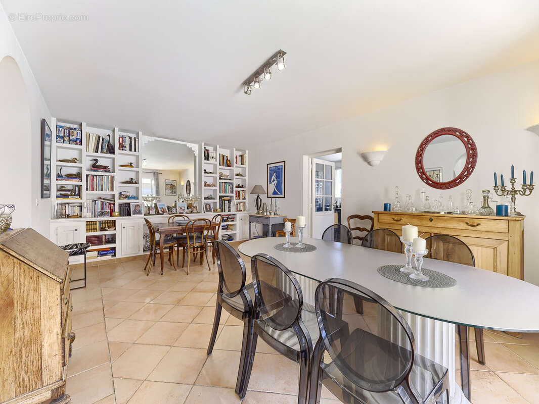 Maison à VILLENEUVE-LOUBET