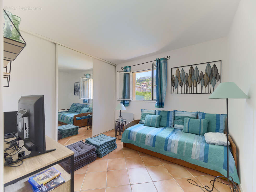 Maison à VILLENEUVE-LOUBET