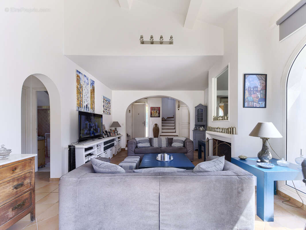 Maison à VILLENEUVE-LOUBET