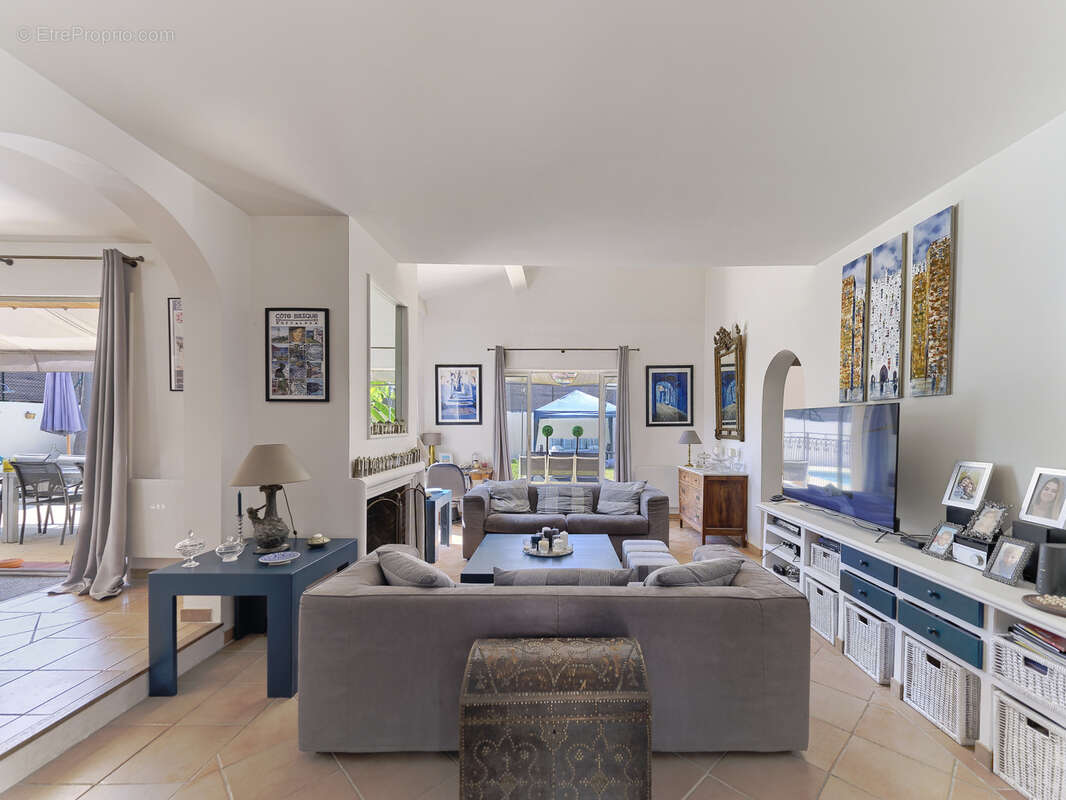 Maison à VILLENEUVE-LOUBET