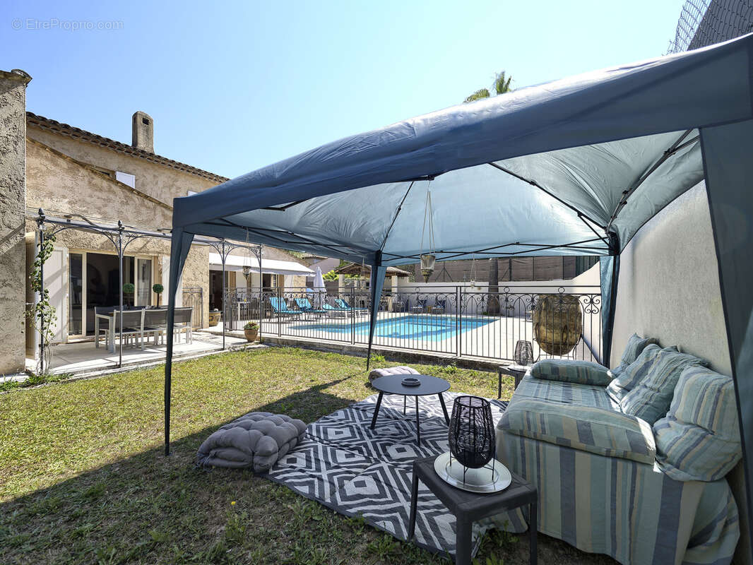 Maison à VILLENEUVE-LOUBET