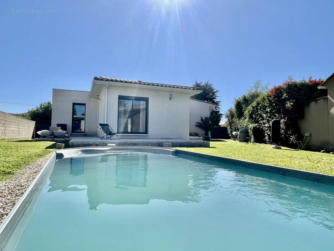 Maison à SAINT-PAUL-LES-FONTS