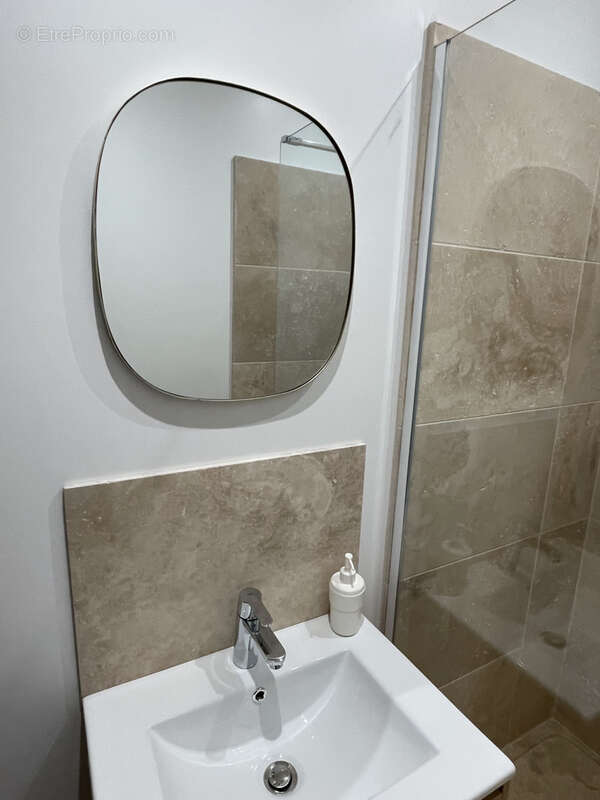 Maison à SOLLIES-PONT