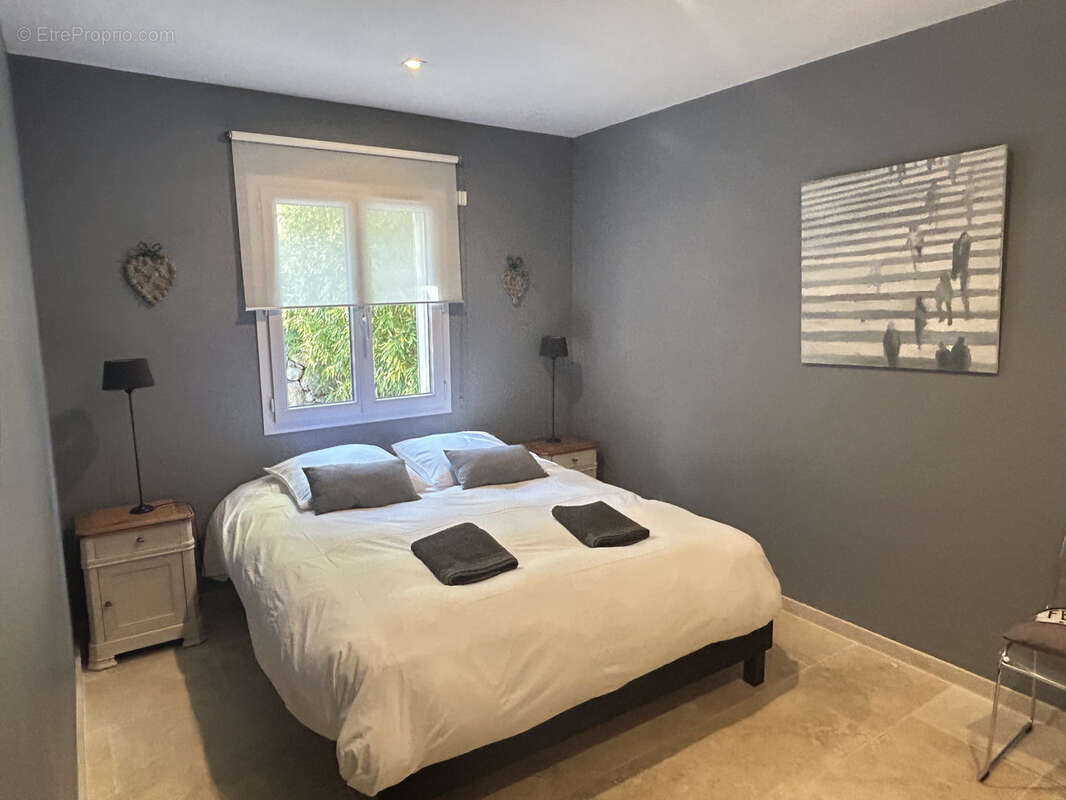 Maison à SOLLIES-PONT