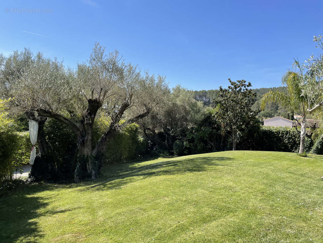 Maison à SOLLIES-PONT