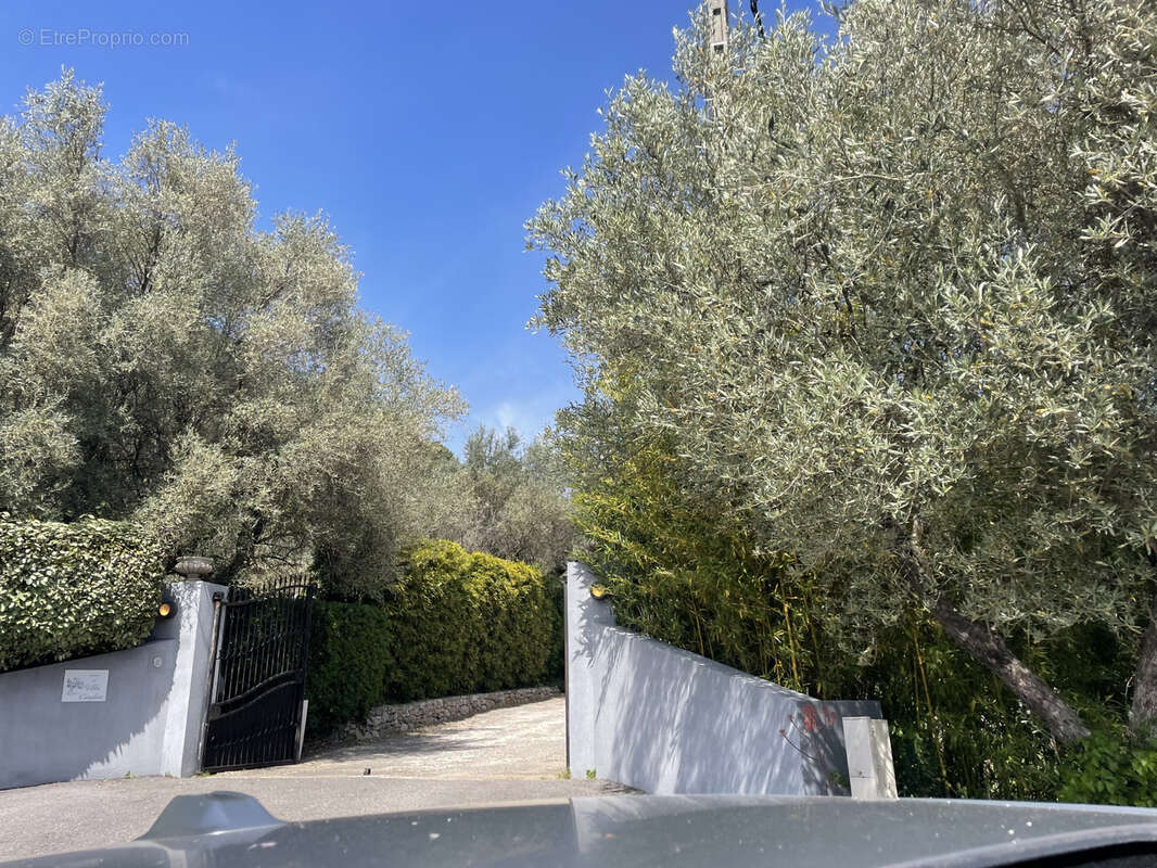 Maison à SOLLIES-PONT