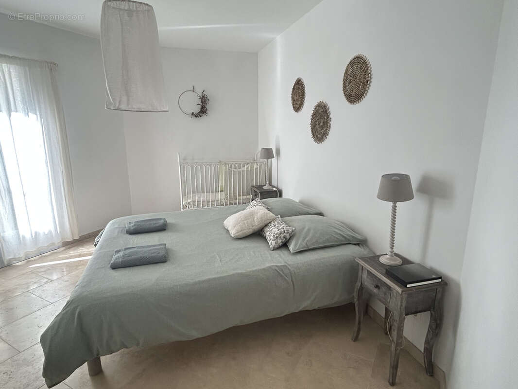 Maison à SOLLIES-PONT