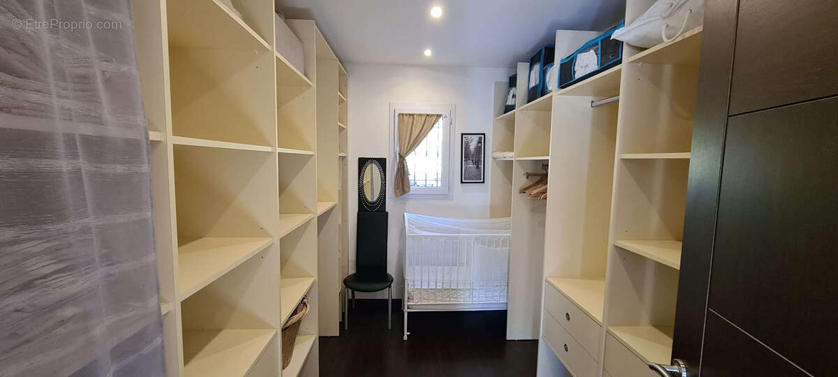 Maison à SOLLIES-PONT