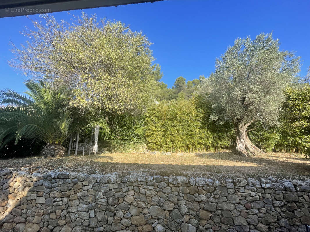 Maison à SOLLIES-PONT