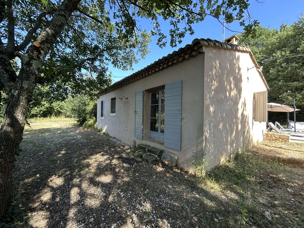 Maison à SAINT-QUENTIN-LA-POTERIE