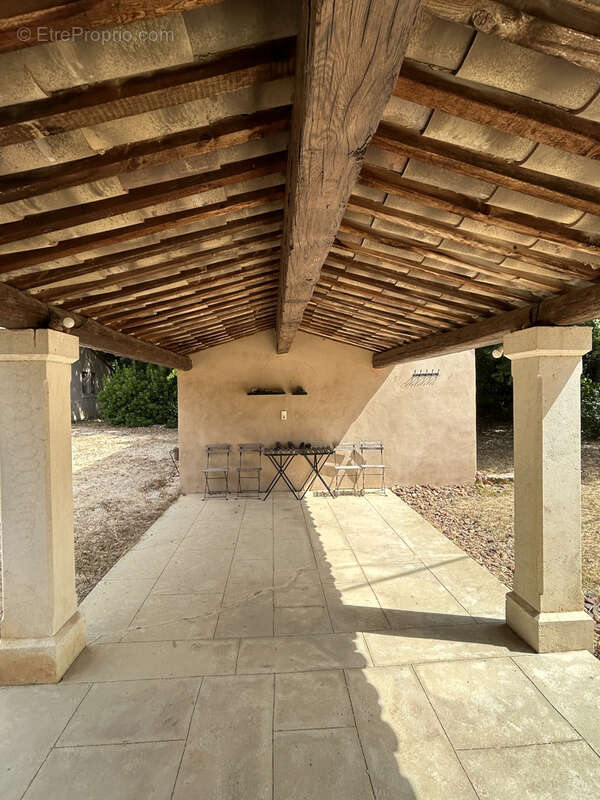 Maison à SAINT-QUENTIN-LA-POTERIE