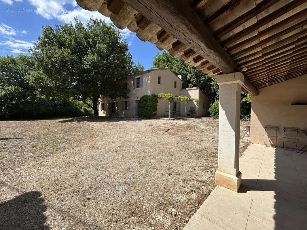 Maison à SAINT-QUENTIN-LA-POTERIE